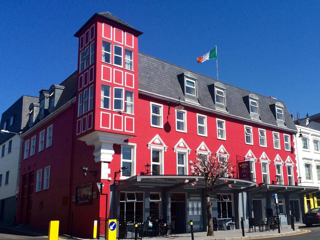 Mcsweeney Arms Hotel Cill Airne Exteriör bild
