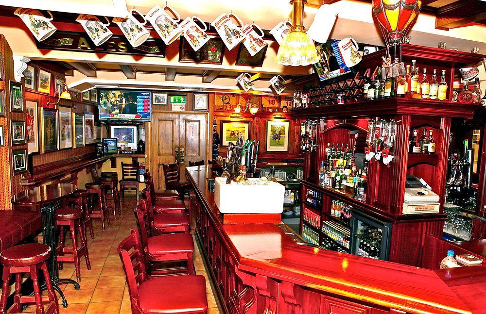 Mcsweeney Arms Hotel Cill Airne Exteriör bild