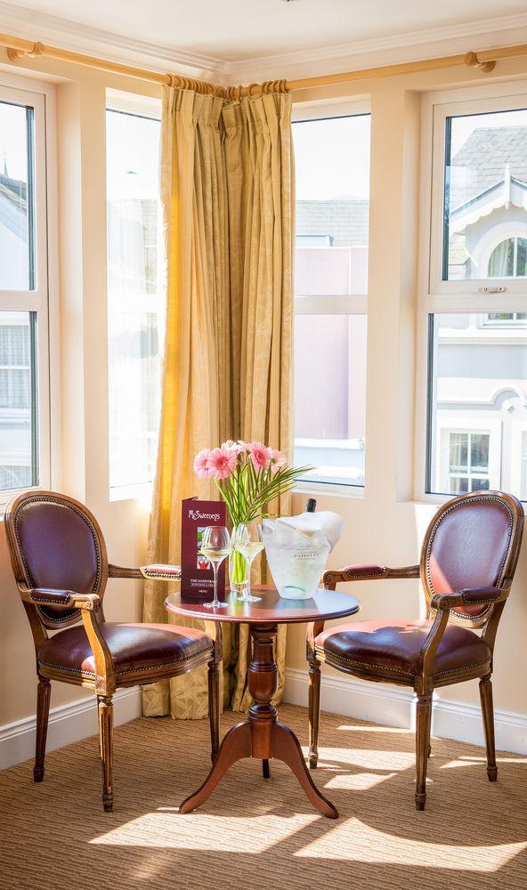 Mcsweeney Arms Hotel Cill Airne Exteriör bild