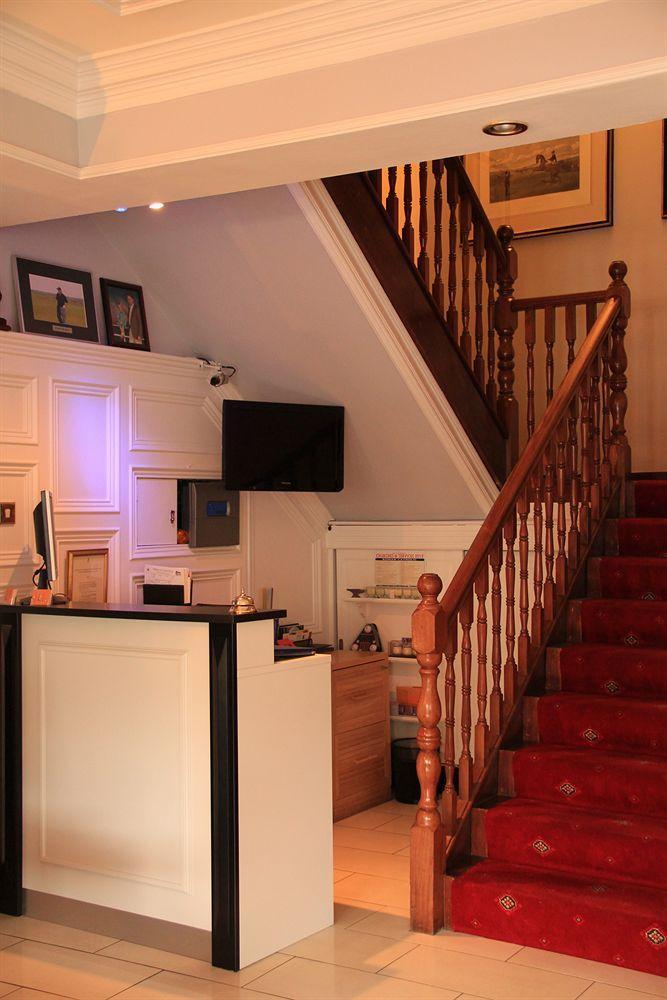 Mcsweeney Arms Hotel Cill Airne Exteriör bild